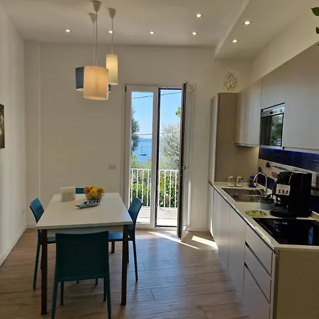 Siren Land - Marina Del Cantone